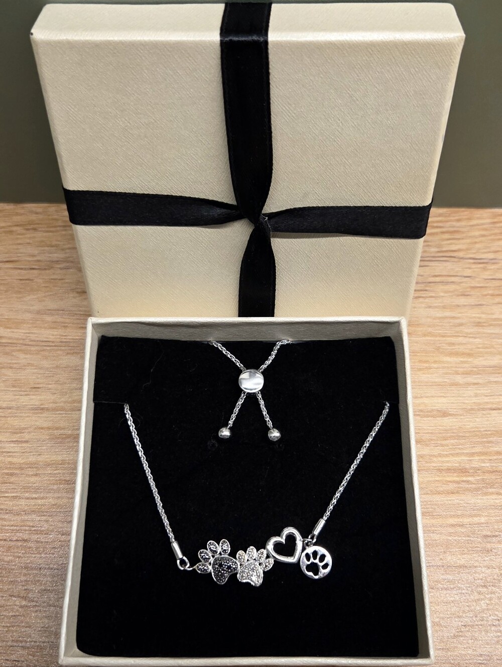 Fred Meyer Pawsitively Yours Black White Diamond Paw Heart Bolo Bracelet 925 NEW